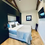 Landhuisje Ter Heide - Charming With Hottub