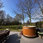 Landhuisje Ter Heide - Charming With Hottub * De Moer