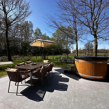 Landhuisje Ter Heide - Charming With Hottub *