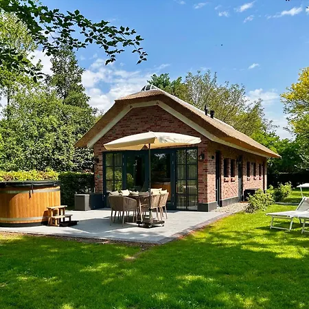 Landhuisje Ter Heide - Charming With Hottub Villa *