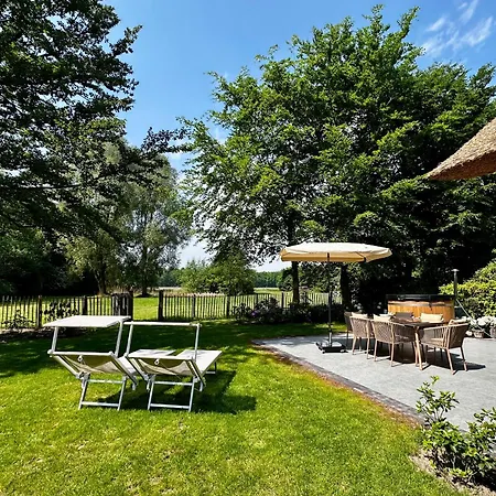 Landhuisje Ter Heide - Charming With Hottub * De Moer