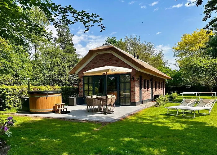 Landhuisje Ter Heide - Charming With Hottub Villa *